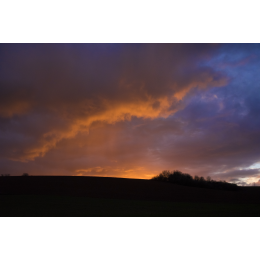 http://www.espacedeclic.com/6010-thickbox_default/quand-le-ciel-rencontre-la-terre-voile-orange.jpg